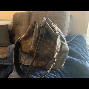 Louis Vuitton petit noe